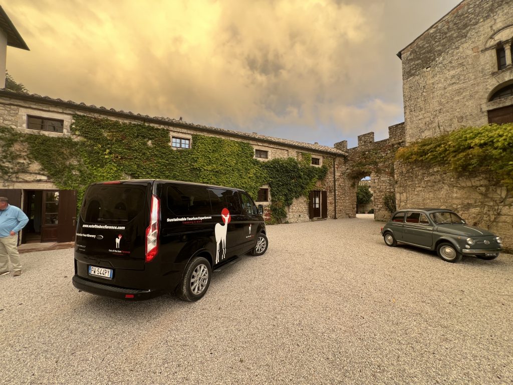 Luxury van for day trips from Florence