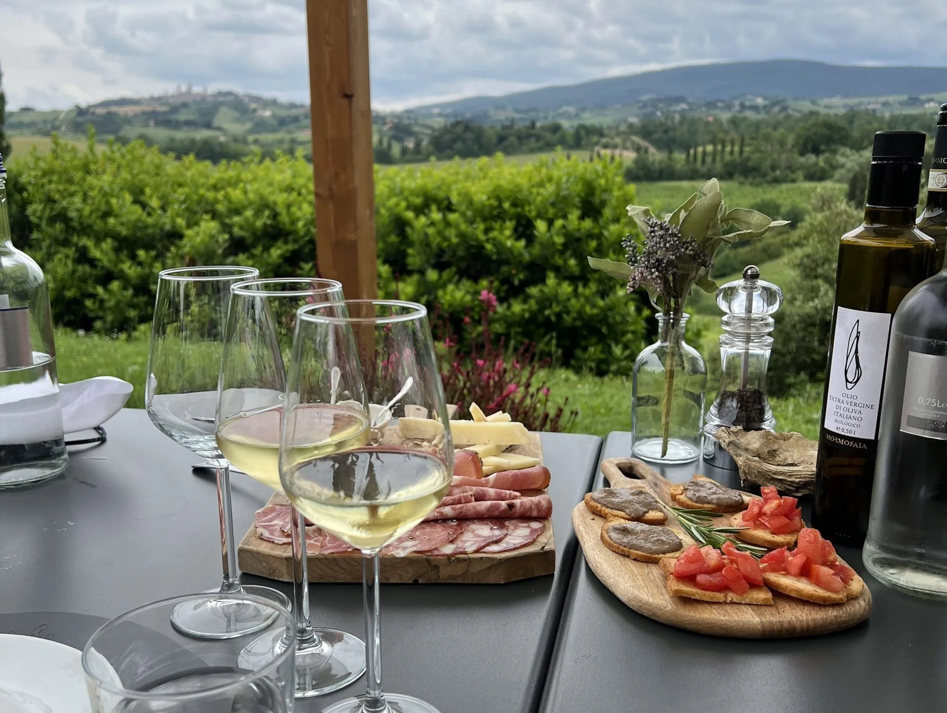 Typical Tuscan lunch on a customised private tour in Chianti