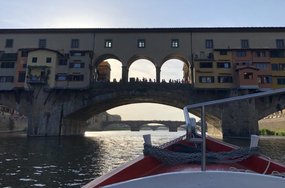 Florence boat tour with wine